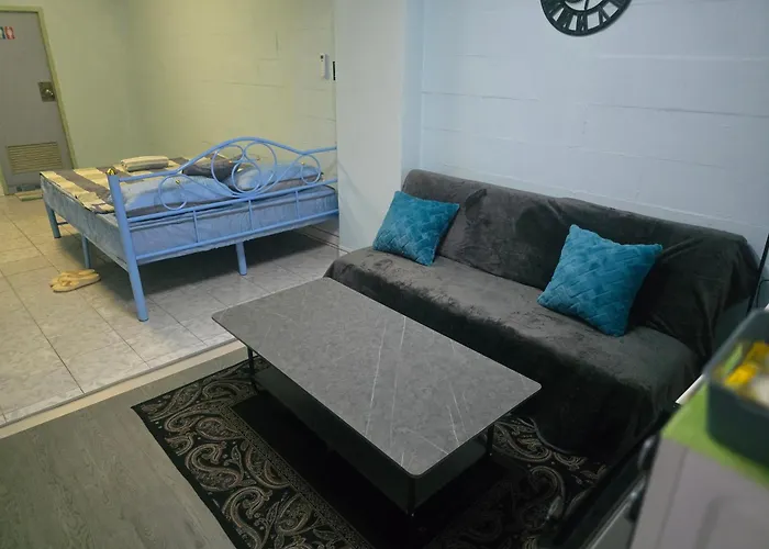 Apartment Beautiful 107 With Living With Wifi *