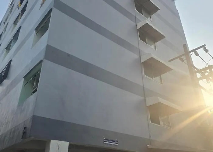 Apartment Beautiful 107 With Living With Wifi Bangkok
