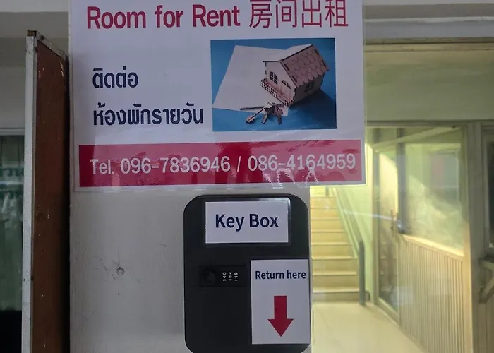 Apartment Beautiful 107 With Living With Wifi Bangkok